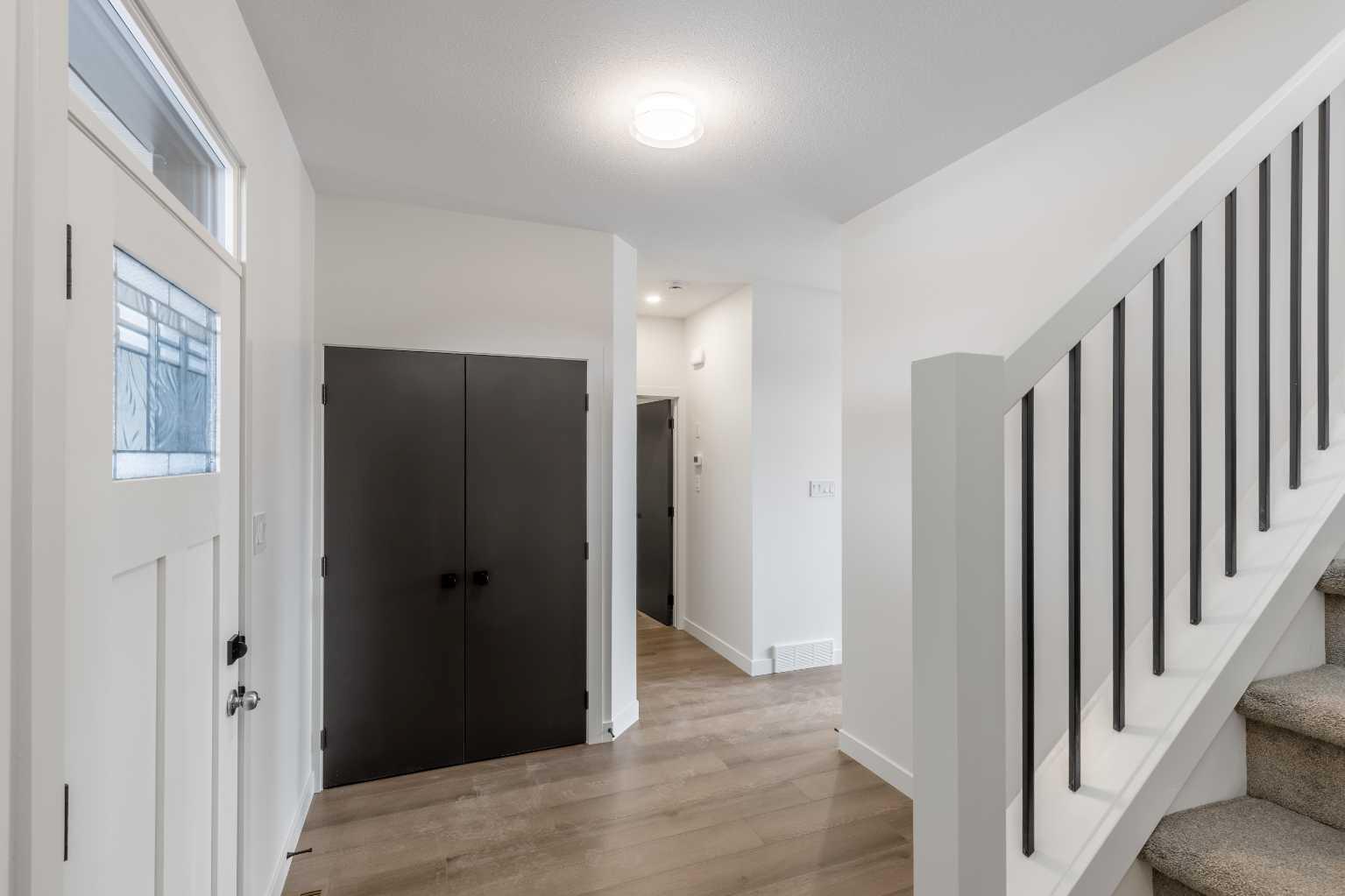 346 Canyon Meadows Road W