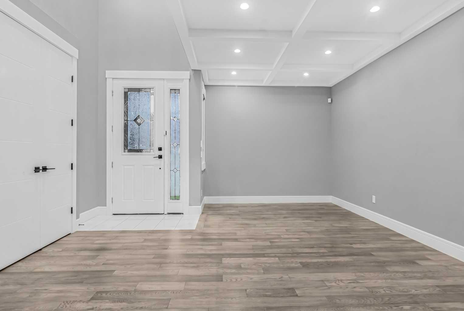 247 Kinniburgh Place