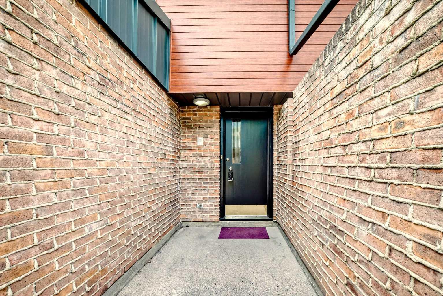 9 Brae Glen Court SW