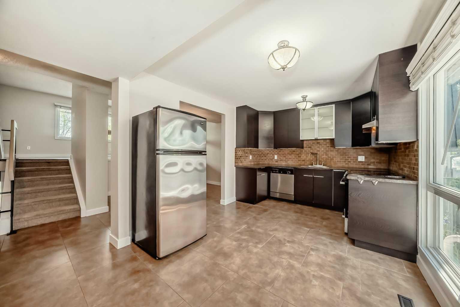 9 Brae Glen Court SW