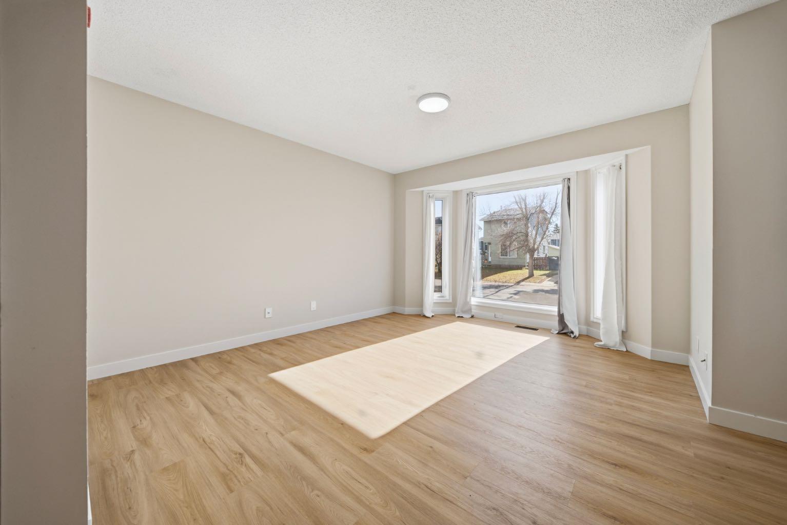 36 Taradale Close NE