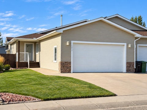 Photo of 5033 Shannon Drive, Olds, AB T4H 1X3 (MLS # A2344286)