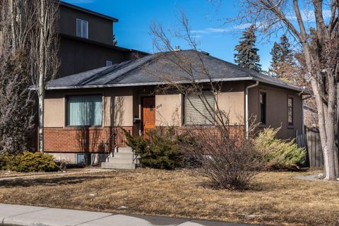 232 21 Avenue NE Calgary AB T2E 1S4