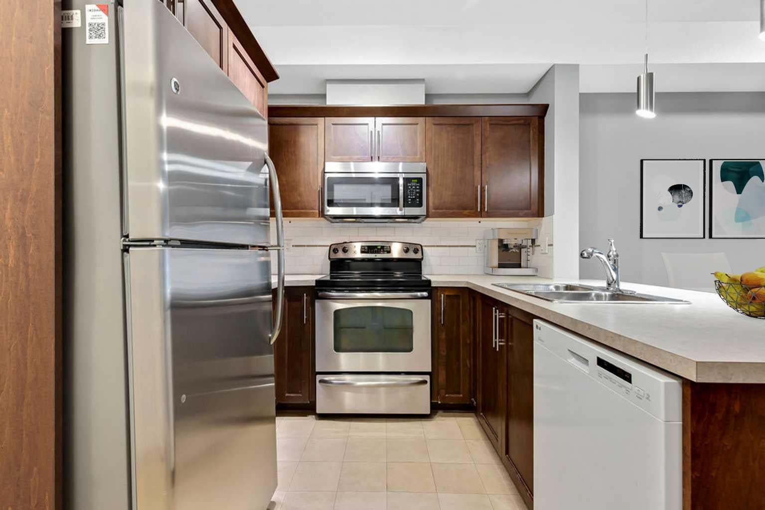 20 Royal Oak Plaza NW 111