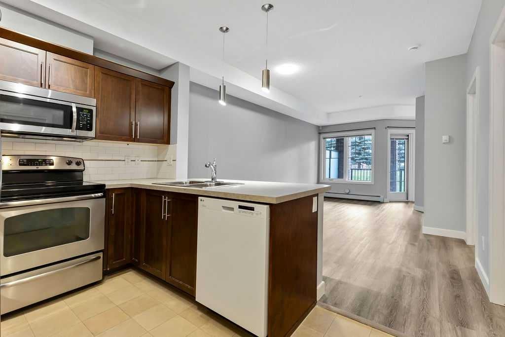 20 Royal Oak Plaza NW 111