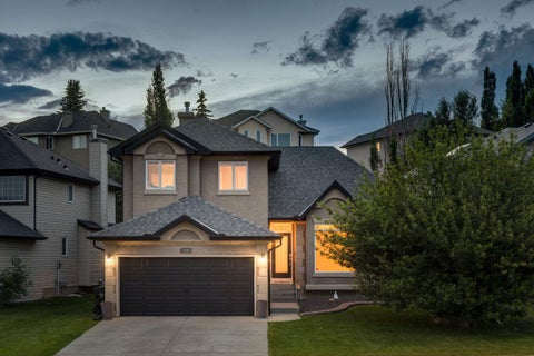 Photo of 400 Sienna Park Drive SW, Calgary, AB T3H 3K3 (MLS # A2345455)