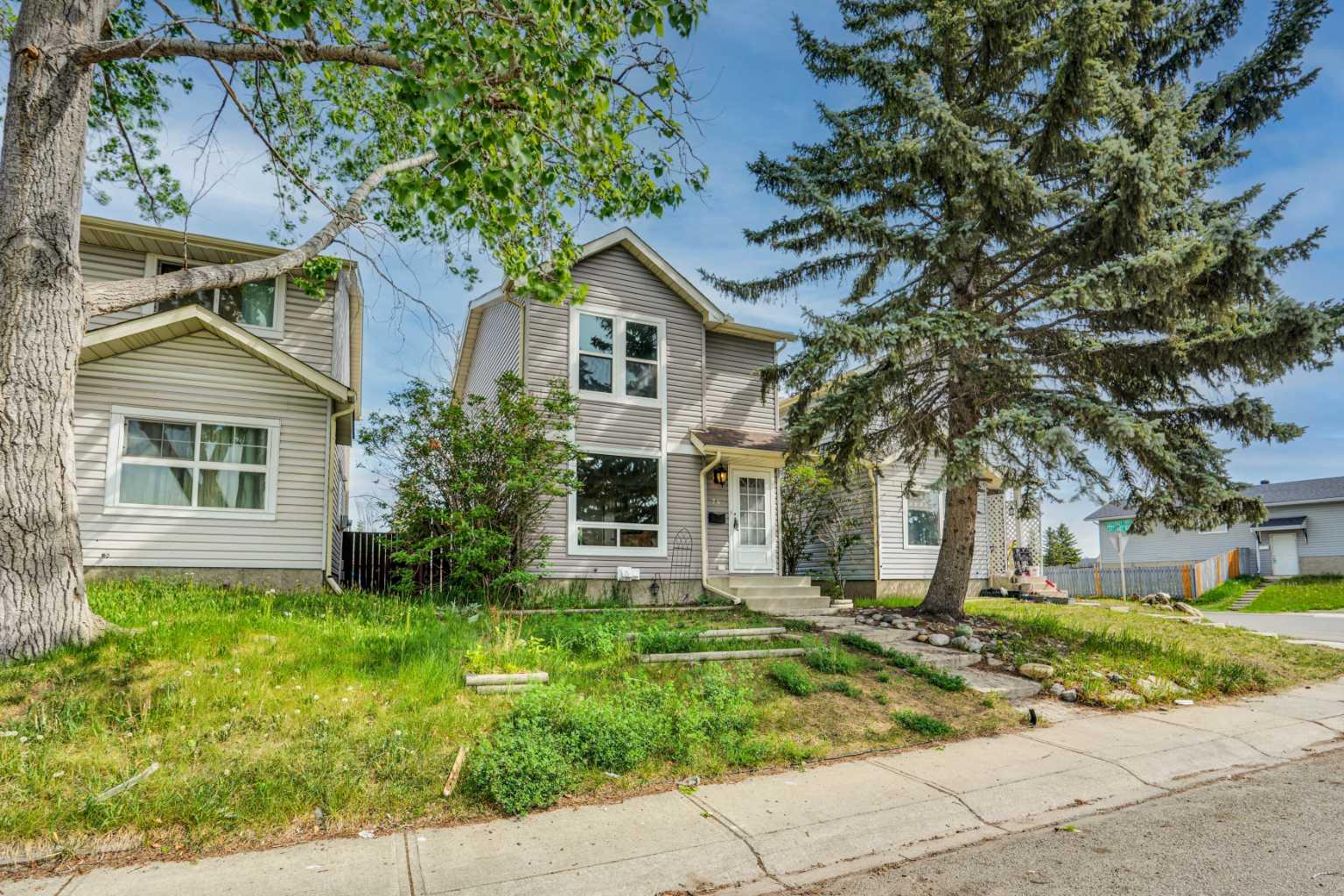 74 Castledale Way NE