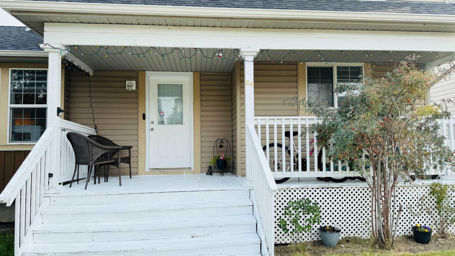 54 Martha's Haven Place NE