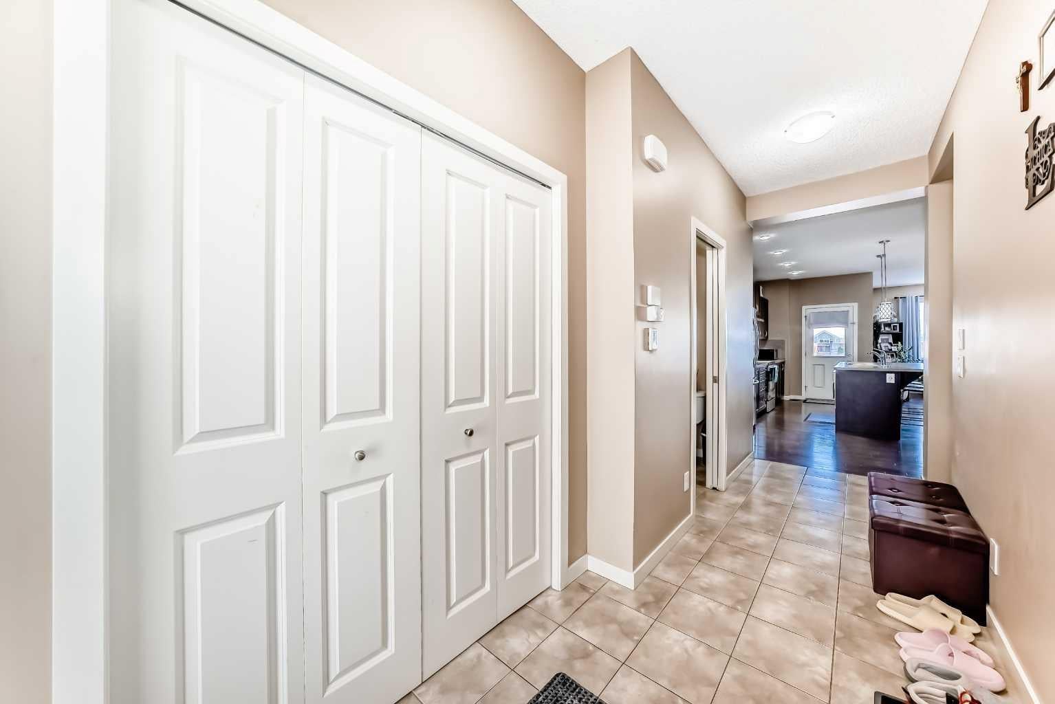 302 Auburn Crest Way SE
