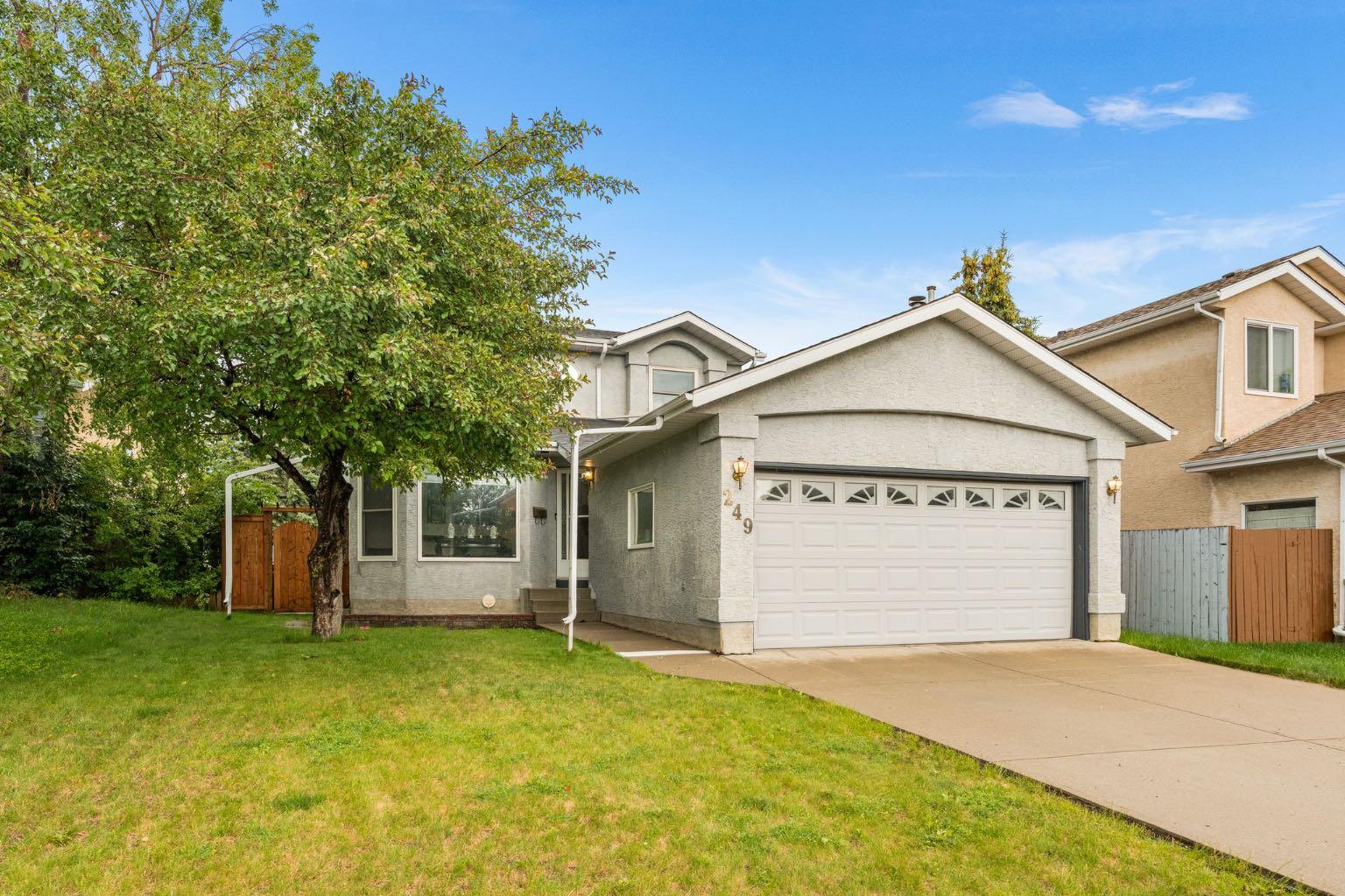249 Applewood Place SE