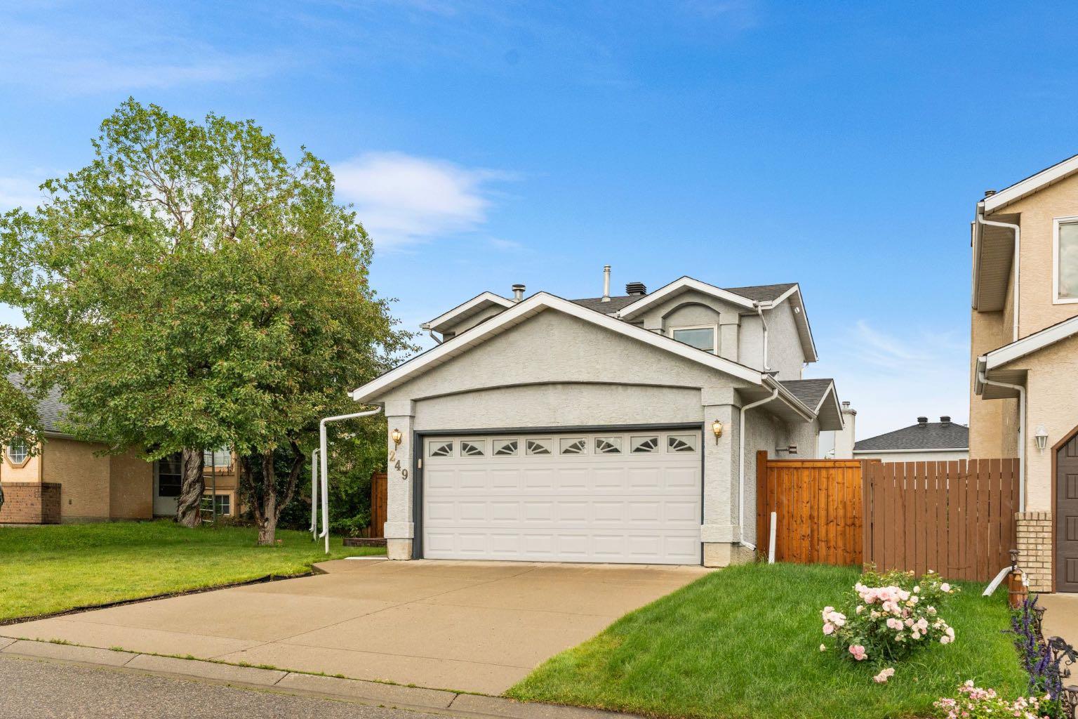 249 Applewood Place SE