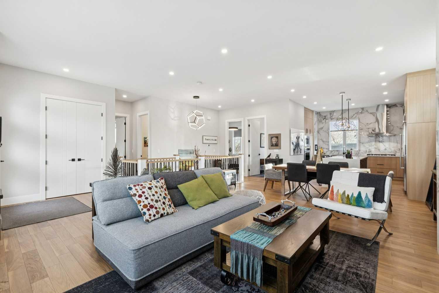 60 Havenhurst Crescent SW