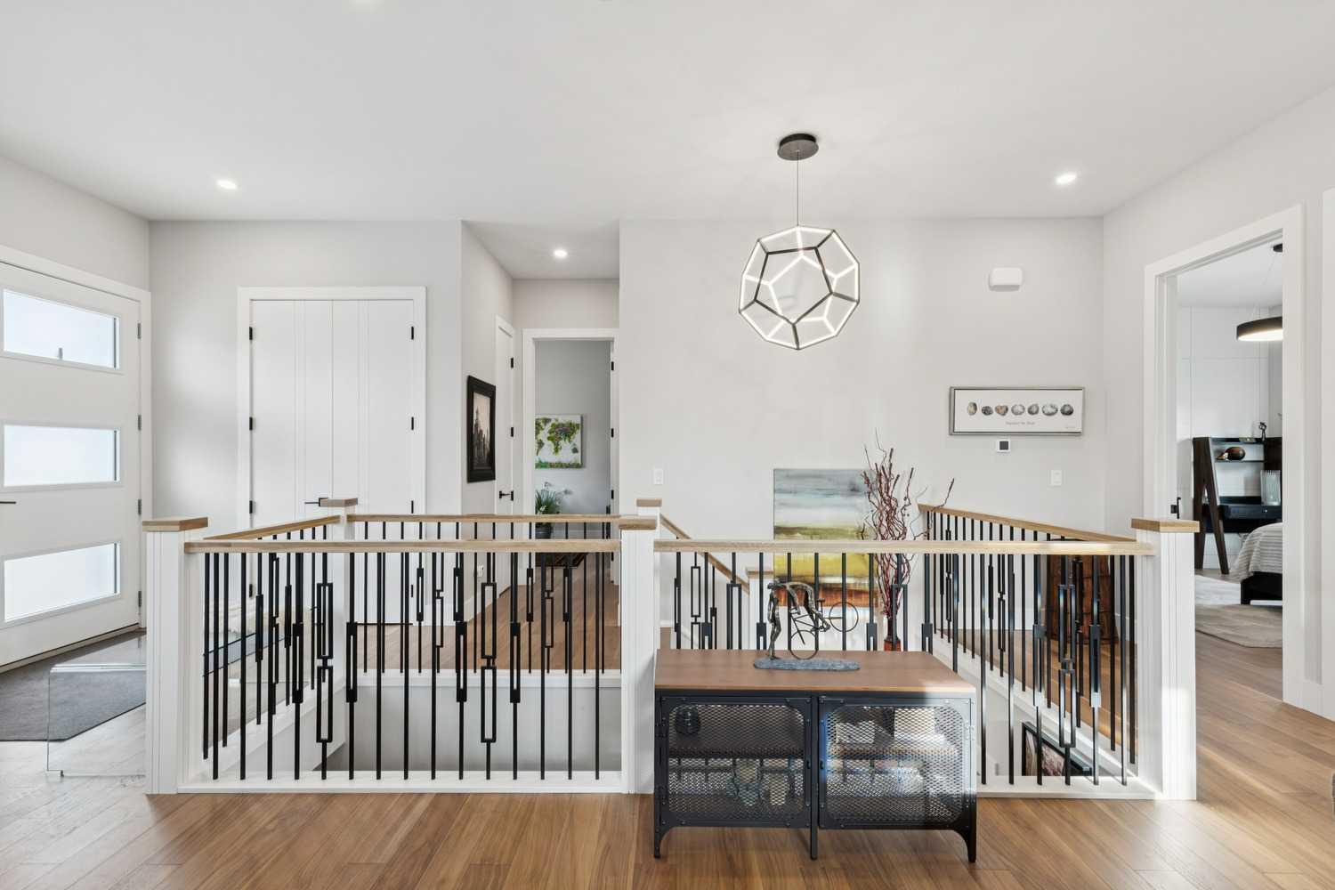 60 Havenhurst Crescent SW