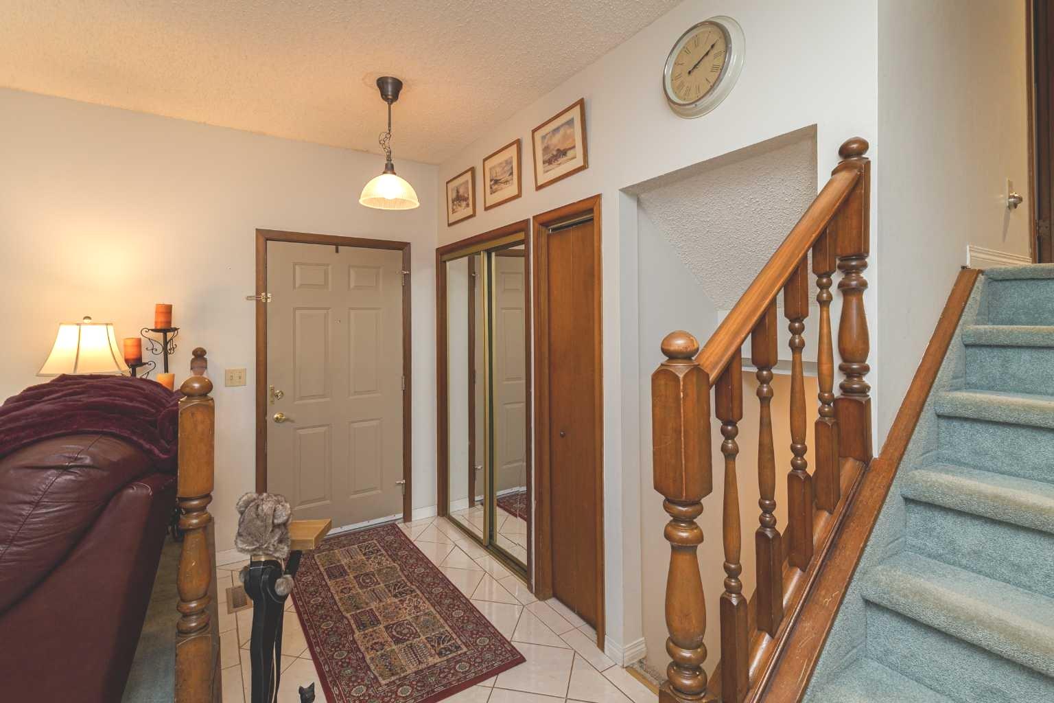 47 Woodford Crescent SW