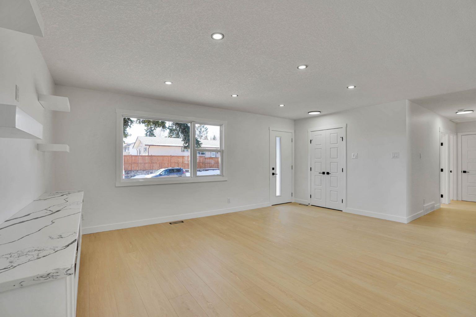 708 Sacramento Place SW