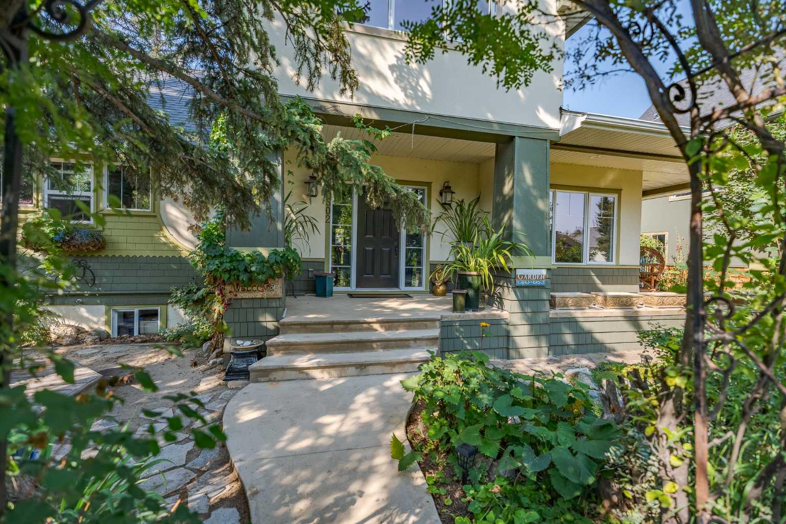 602 Macleod Trail SW