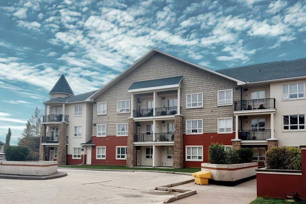 Photo of 26 Val Gardena View SW #534, Calgary, AB T3H 5Z5 (MLS # A2284677)