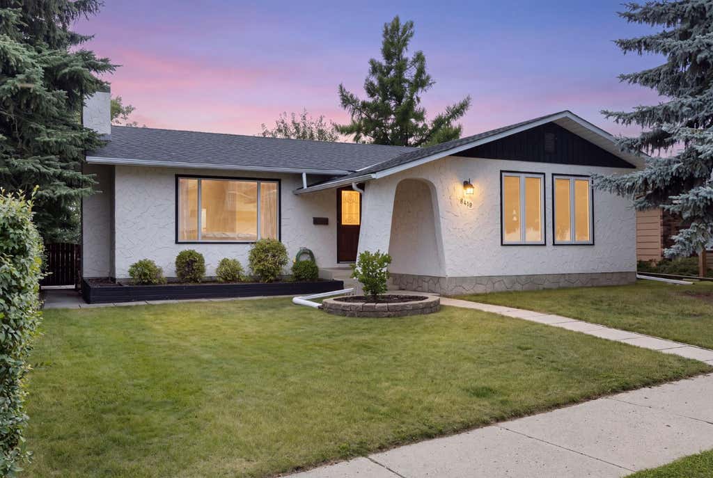 Photo of 8419 Silver Springs Road NW, Calgary, AB T3B 4A6 (MLS # A2338586)