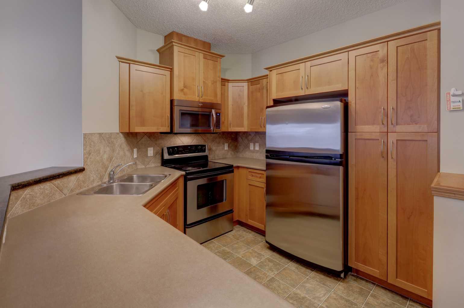 10 Discovery Ridge Close SW 209