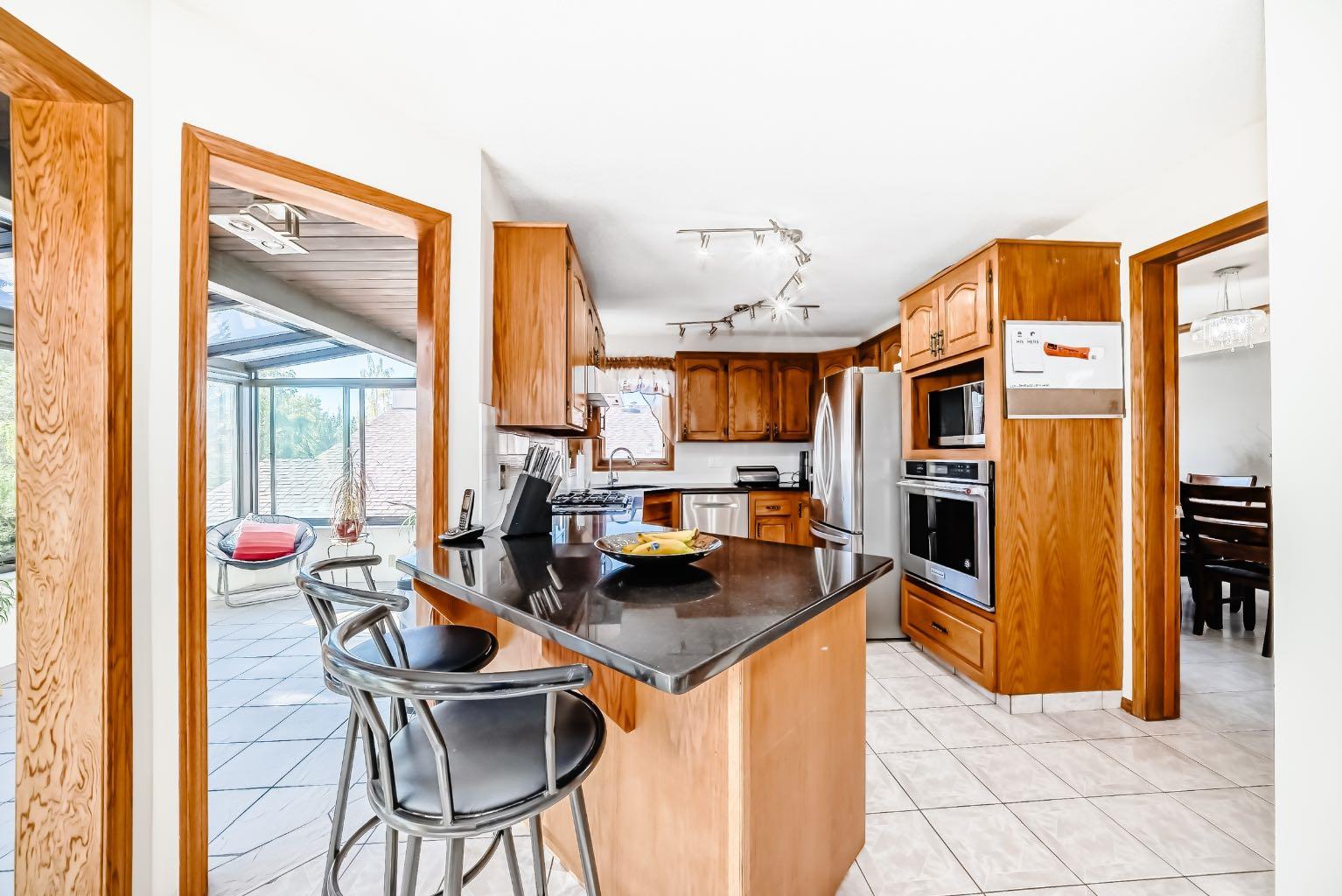 142 Edgeview Road NW