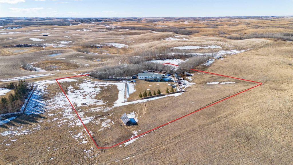 Photo of 40391 Range Road, Rural Stettler No. 6, County of, AB T0C 2L0 (MLS # A2295093)