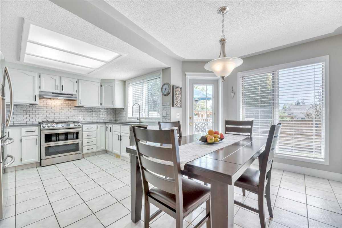 202 Shannon Hill SW