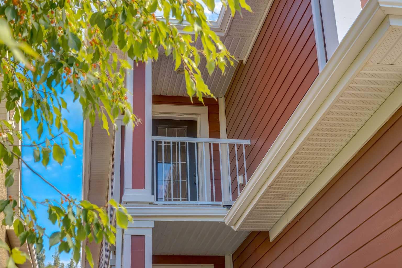 12 Mahogany Heath SE