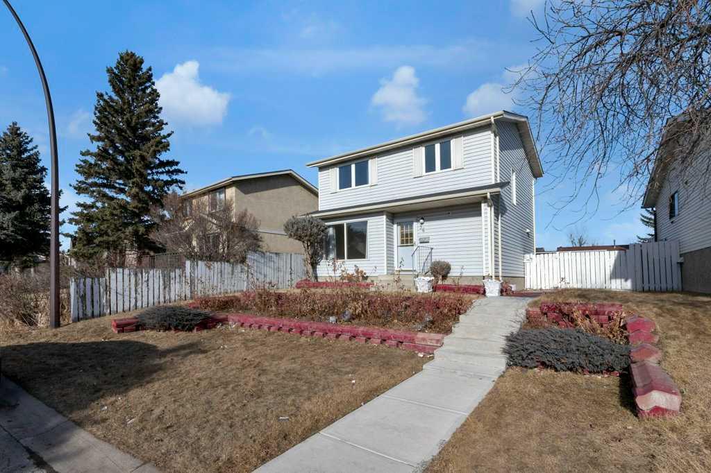 36 Castlebrook Way NE