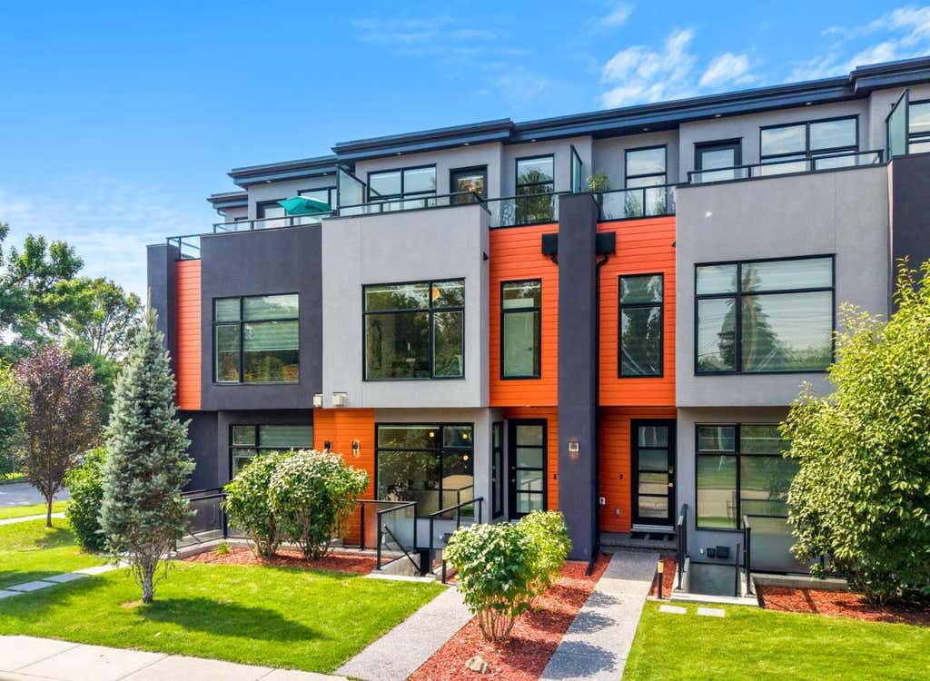 Photo of 1103 4 Street NE, Calgary, AB T2E 8A8 (MLS # A2335938)