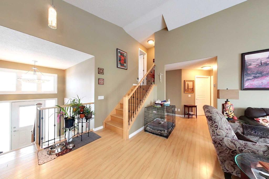 Photo of 725 10 Street SE, Slave Lake, AB T0G 2A3 (MLS # A2293347)