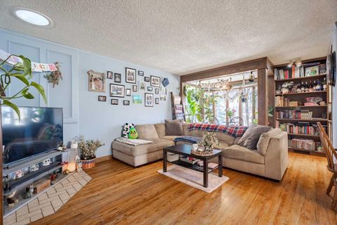 Photo of 3124 14 Street NW, Calgary, AB T2K 1H8 (MLS # A2295540)