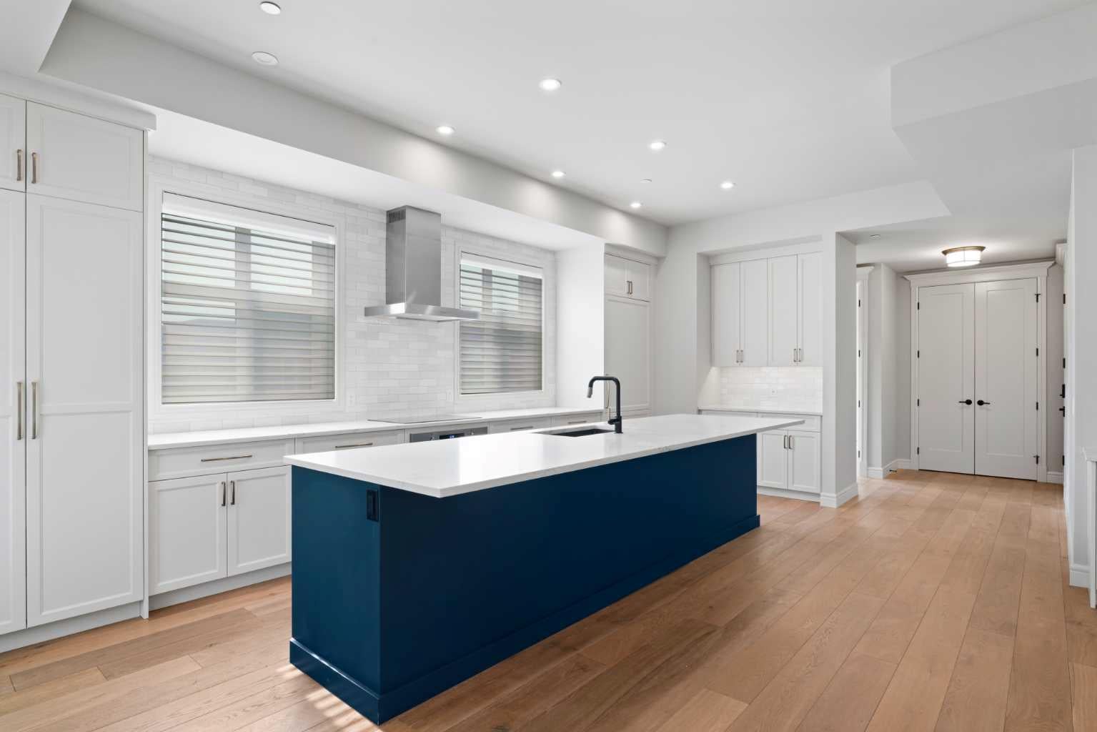 275 Lebel Crescent NW 203