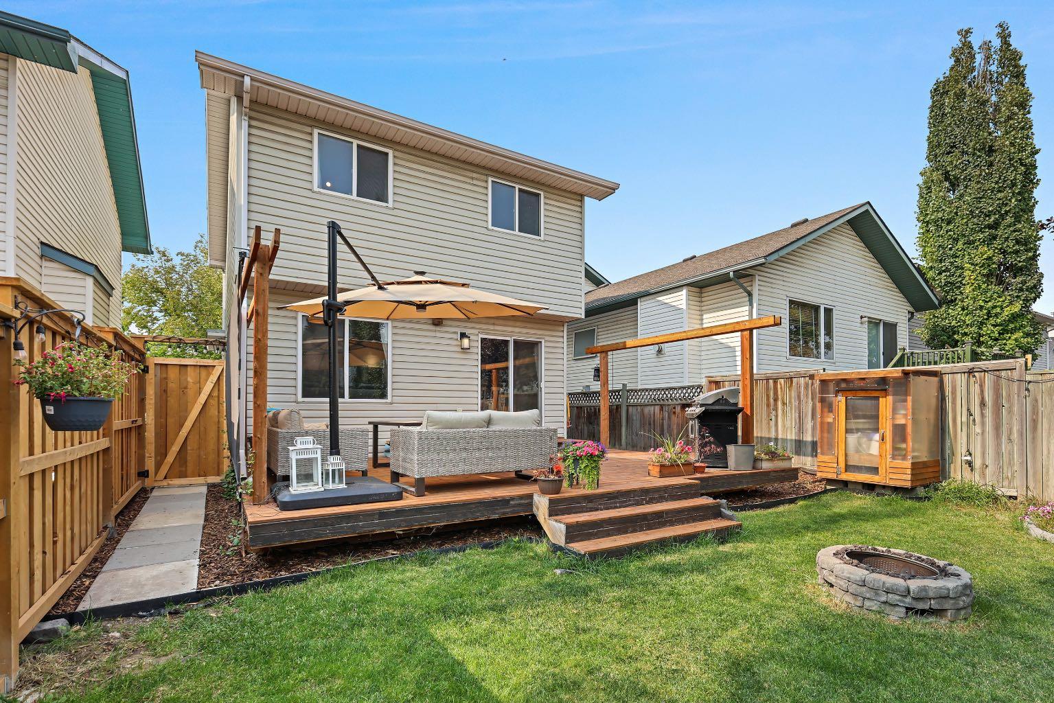 82 Erin Grove SE