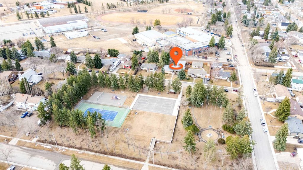 Photo of 513 Memorial Avenue, Vulcan, AB T0L 2B0 (MLS # A2295102)