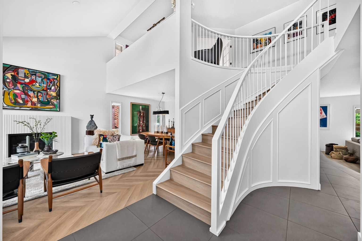 344 Canterville Drive SW