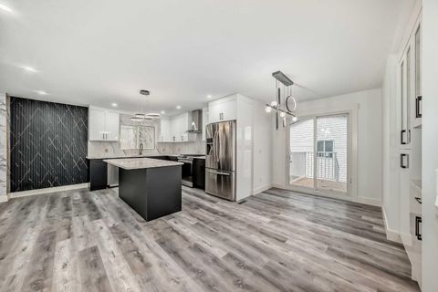 432 Ogden Drive Calgary AB T2C 1W6
