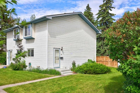 Photo of 4810 40 Avenue SW #22, Calgary, AB T3E 1E5 (MLS # A2322422)