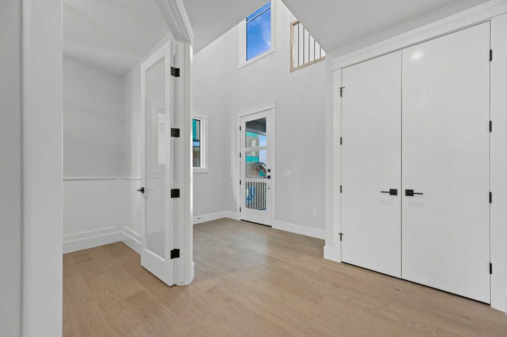 Photo of 68 Heritage Ridge, Cochrane, AB T4C 2J8 (MLS # A2289865)