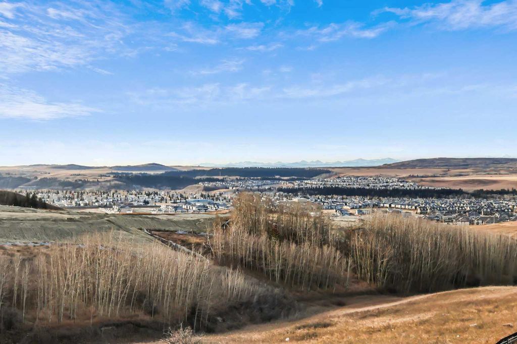 Photo of 68 Heritage Ridge, Cochrane, AB T4C 2J8 (MLS # A2289865)