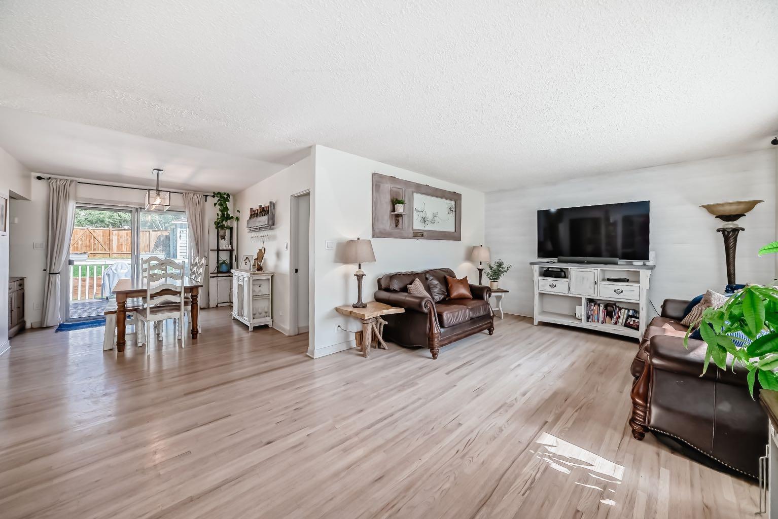 109 Hounslow Drive NW