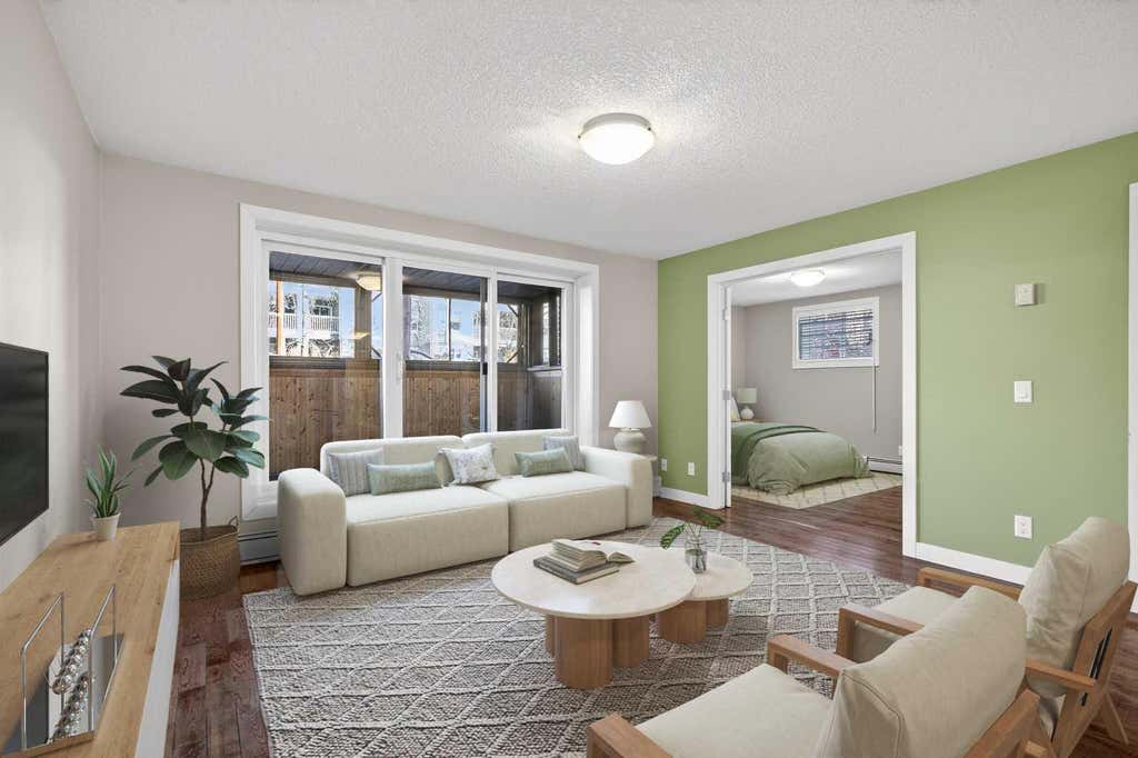 Photo of 125 23 Avenue SW #2, Calgary, AB T2S 0H9 (MLS # A2332933)