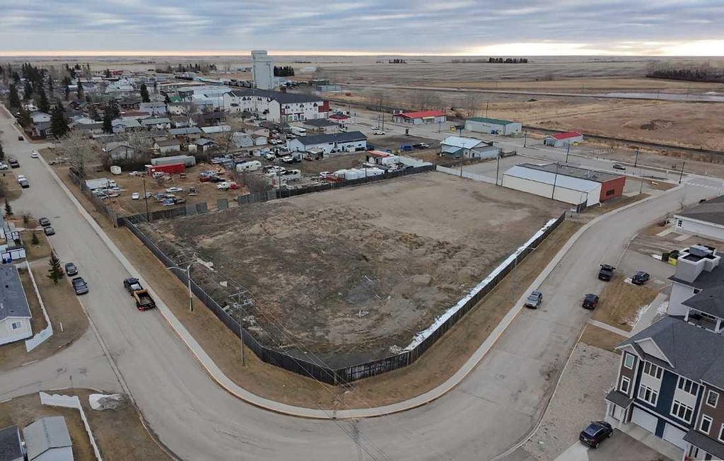 Photo of 1038 Ross Street #1014, Crossfield, AB T0M 0S0 (MLS # A2295367)