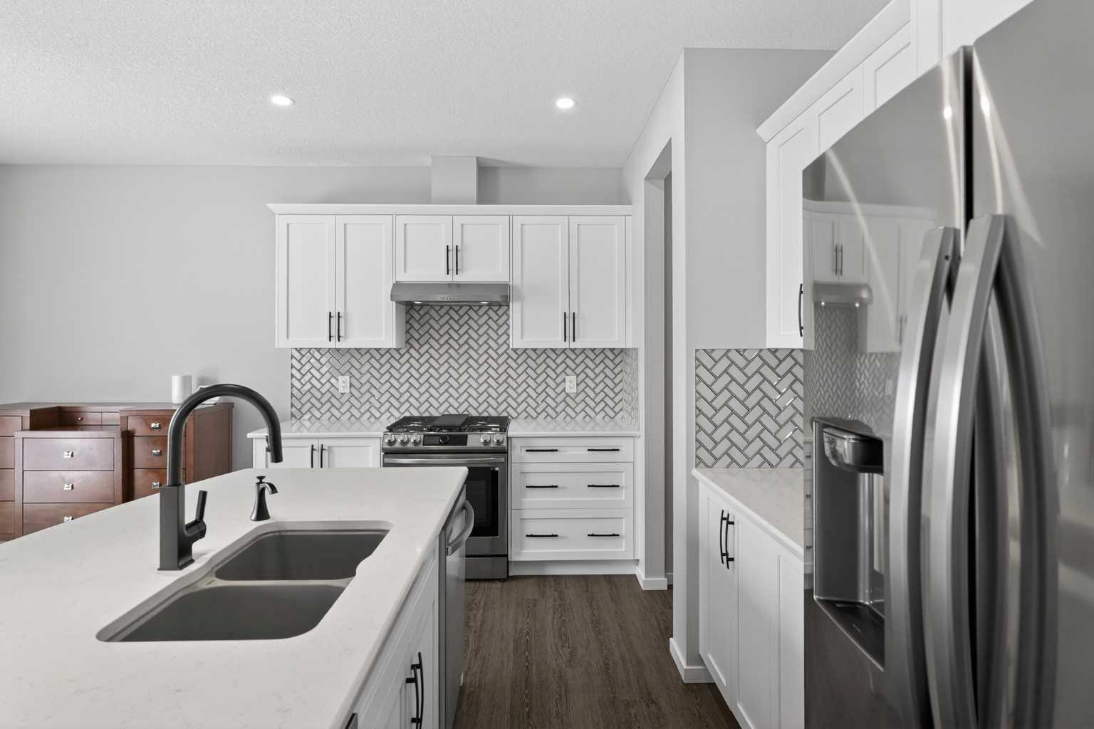 154 Yorkstone Way SW