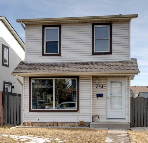 292 Falton Drive NE Calgary AB T3J 2X1