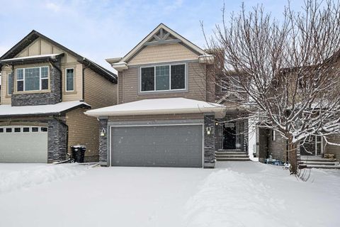 Photo of 79 Pantego Way NW, Calgary, AB T3K 0K6 (MLS # A2292908)