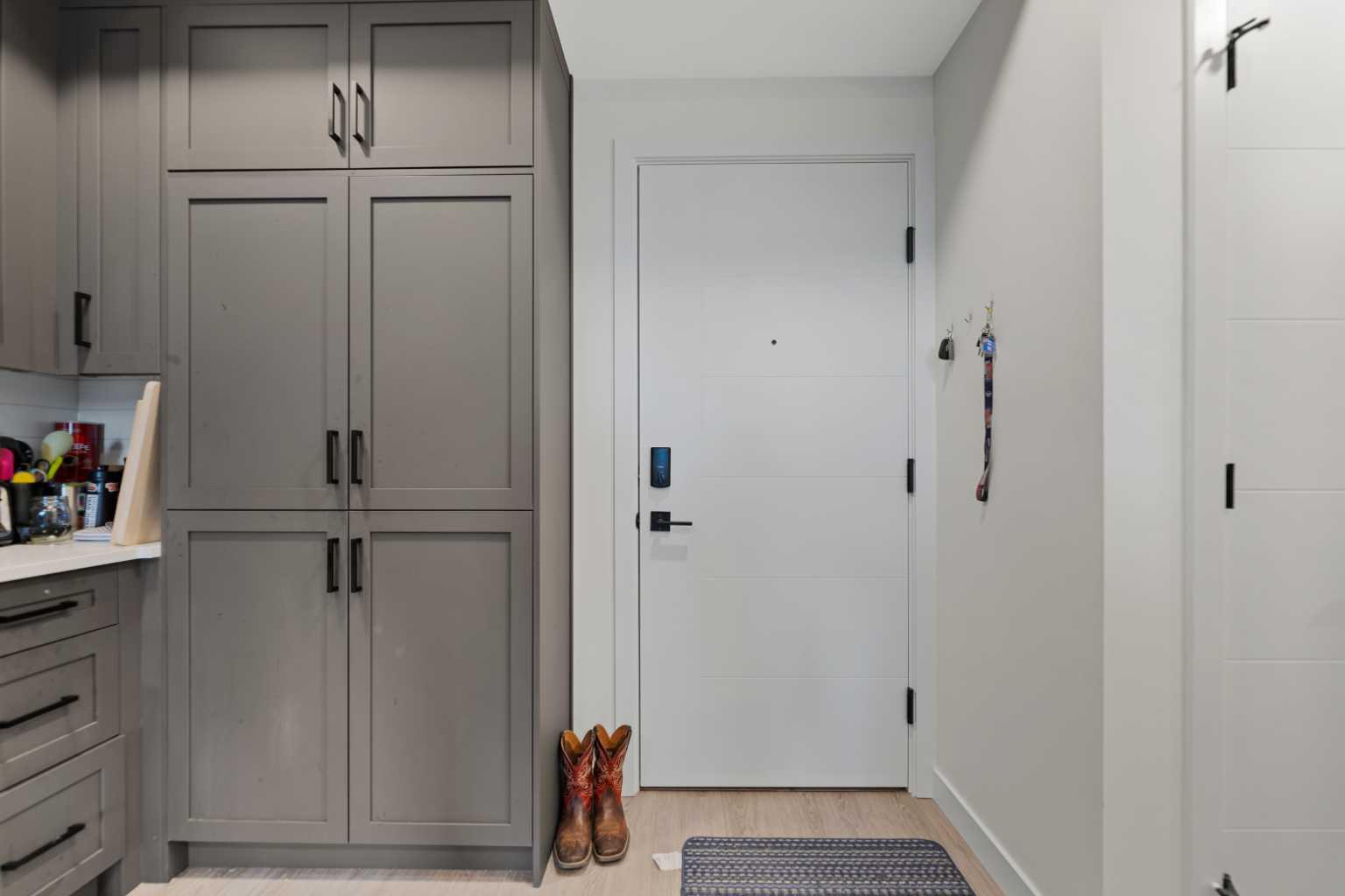 3932 University Avenue NW 310