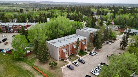 Photo of 80 Piper Drive #19, Red Deer, AB T4P 1H8 (MLS # A2316775)
