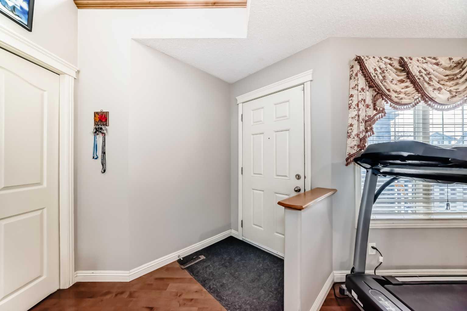 2468 Kingsland View SE