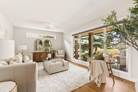 Photo of 127 Parkglen Crescent SE, Calgary, AB T2J 4L9 (MLS # A2321864)