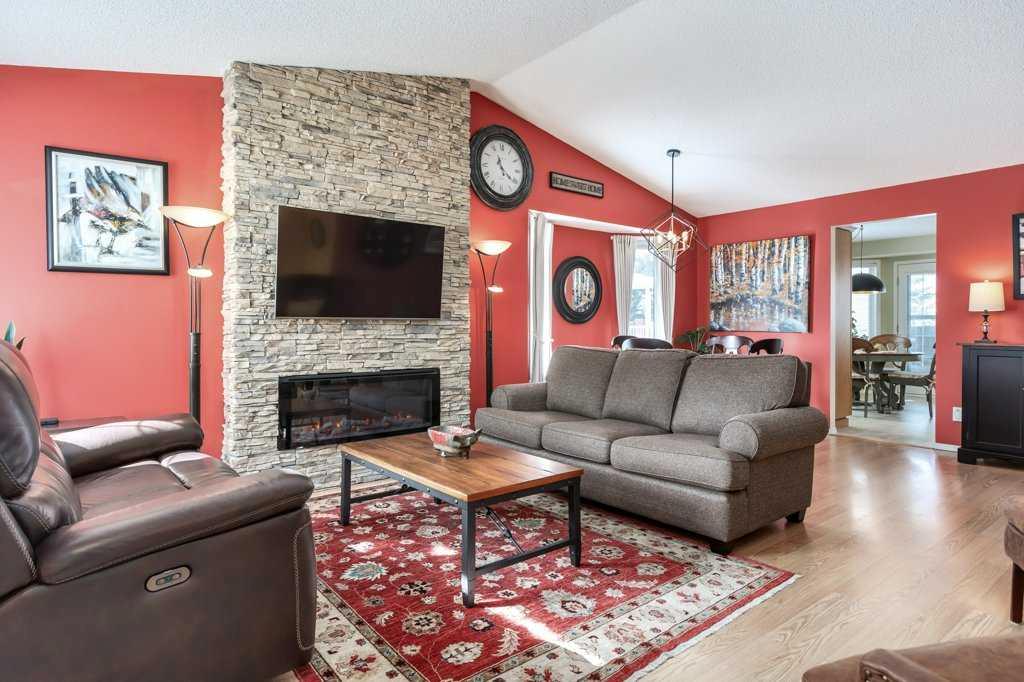 729 Riverside Drive NW